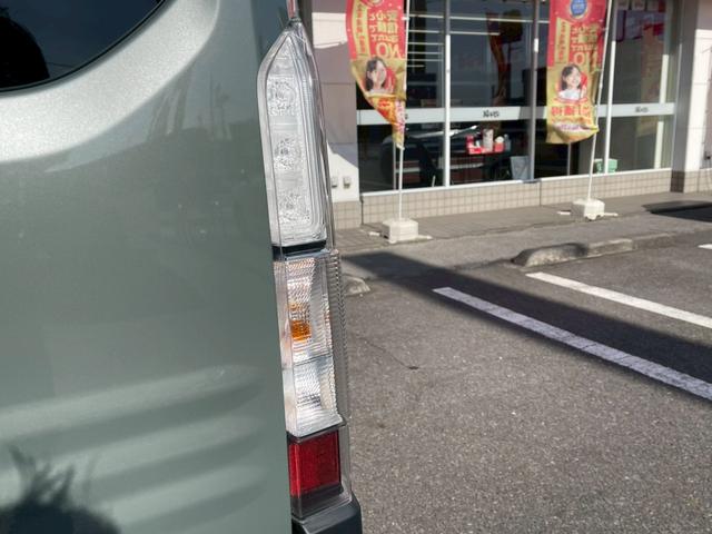 Ｎ－ＶＡＮ ｅ： ｅ：　ファン　純正ナビ／フルセグＴＶ／バックカメラ／ＥＴＣ／ＬＥＤ／ホンダセンシング／アダプティブクルーズコントロール／オートハイビーム／急速充電ポート／シートヒーター／ドラレコ／充電用タイプＣジャック／（42枚目）