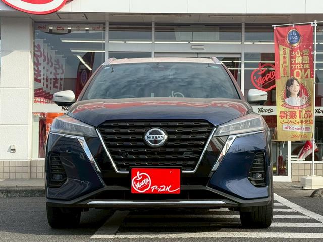 キックス Ｘ　ＦＯＵＲ　４ＷＤ／純正ナビ／アラウンドビューモニター／デジタルインナーミラー／プロパイロット／シートヒーター／ステアヒーター／セーフティアシスト／エマージェンシーブレーキ／ＬＥＤライト／インテリジェントキー（2枚目）