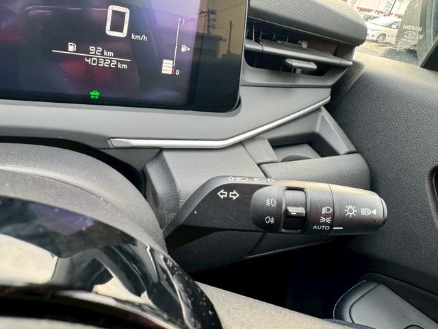 ノート オーテック　クロスオーバー　ＦＯＵＲ　４ＷＤ／プロパイロット／メーカー純正コネクトナビ／フルセグＴＶ／全方位カメラ／デジタルインナーミラー／オーテック専用シート／シートヒーター／ステアヒーター／ＥＴＣ２．０／ワイヤレス充電／ＬＥＤライト／（32枚目）