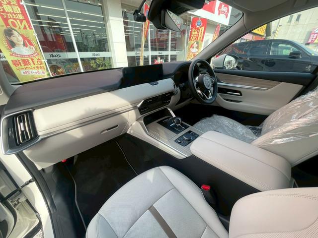 ＣＸ－６０ ＸＤ－ハイブリッド　エクスクルーシブモダン　マツダコネクトナビＴＶ／３６０度モニター／ＢＯＳＥサウンド／白革シート／スマートブレーキサポート／シートヒーター／後席シートヒーター／シートベンチレーション／ステアリングヒーター／ワイヤレス充電／（37枚目）