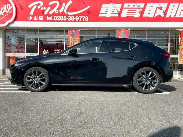 ＭＡＺＤＡ３ファストバック 　バーガンディレザーパッケージ／純正ナビＴＶ／３６０度カメラ／ドラレコ／ヘッドアップディスプレイ／クルージングトラフィックサポート／赤革／パワーシート／シートヒーター／ステアヒーター／ワイヤレス充電／（19枚目）