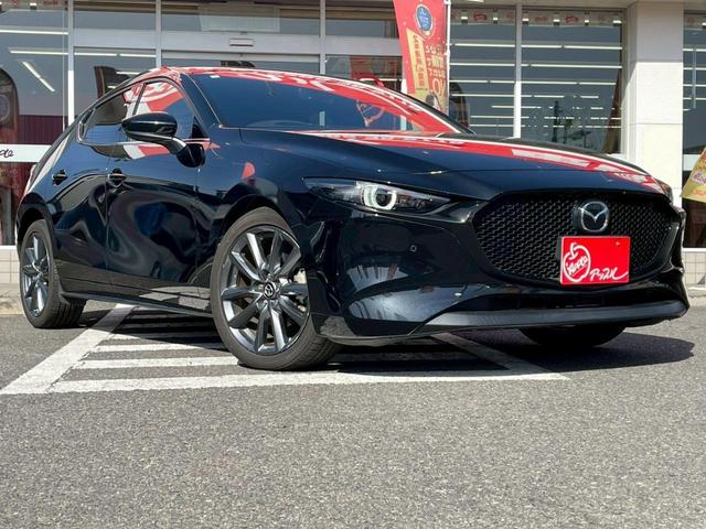 ＭＡＺＤＡ３ファストバック 　バーガンディレザーパッケージ／純正ナビＴＶ／３６０度カメラ／ドラレコ／ヘッドアップディスプレイ／クルージングトラフィックサポート／赤革／パワーシート／シートヒーター／ステアヒーター／ワイヤレス充電／（20枚目）