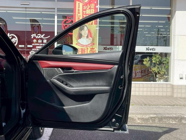 ＭＡＺＤＡ３ファストバック 　バーガンディレザーパッケージ／純正ナビＴＶ／３６０度カメラ／ドラレコ／ヘッドアップディスプレイ／クルージングトラフィックサポート／赤革／パワーシート／シートヒーター／ステアヒーター／ワイヤレス充電／（46枚目）