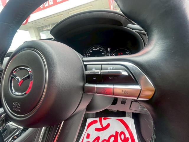 ＭＡＺＤＡ３ファストバック ２０Ｓプロアクティブ　ツーリングセレクション　８．８インチ純正ナビ／ＴＶ／バックカメラ／シートヒーター／ステアリングヒーター／レーダークルーズコントロール／スマートブレーキサポート／パーキングセンサー／ＬＥＤヘッドライト／ＥＴＣ／パワーシート／（28枚目）
