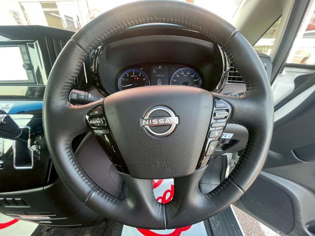 エルグランド ２５０ハイウェイスターＳ　両側パワースライドドア／純正ナビ／バックカメラ／エマージェンシーブレーキ／クルーズコントロール／ＬＥＤヘッドライト／踏み間違い衝突防止アシスト／車線逸脱防止支援システム／純正１８インチＡＷ／ＥＴＣ／（15枚目）