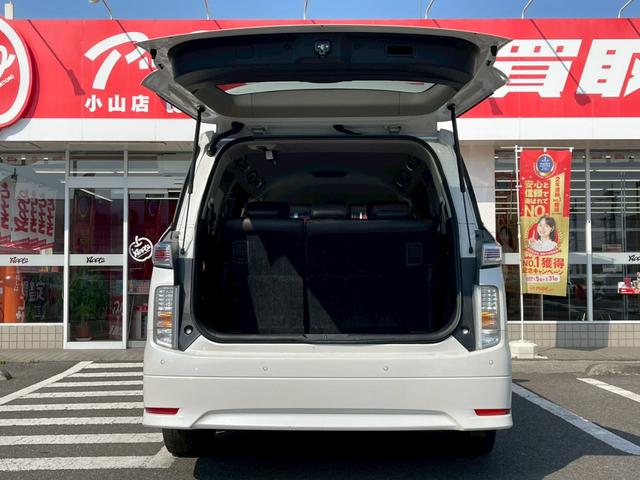 エルグランド ２５０ハイウェイスターＳ　両側パワースライドドア／純正ナビ／バックカメラ／エマージェンシーブレーキ／クルーズコントロール／ＬＥＤヘッドライト／踏み間違い衝突防止アシスト／車線逸脱防止支援システム／純正１８インチＡＷ／ＥＴＣ／（39枚目）