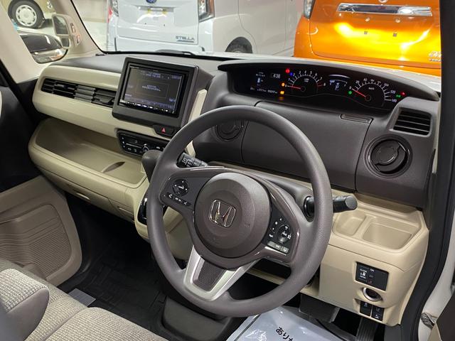 Ｎ－ＢＯＸ Ｇ・Ｌホンダセンシング　社外ナビ・フルセグ／バックモニター／Ｂｌｕｅｔｏｏｔｈオーディオ／衝突軽減ブレーキ／車線逸脱防止／追従クルーズコントロール／片側パワースライドドア／ＬＥＤヘッドライト／ビルトインＥＴＣ／（13枚目）