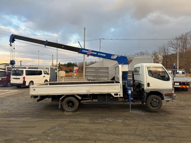 キャンター ◎ワイド・ロング ◎3段ラジコンクレーン ◎荷台内寸法 長410 幅209cm(10枚目)