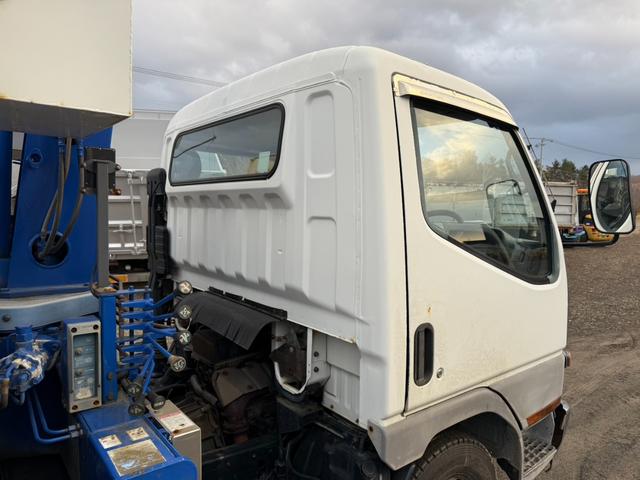 キャンター ◎ワイド・ロング ◎3段ラジコンクレーン ◎荷台内寸法 長410 幅209cm(11枚目)