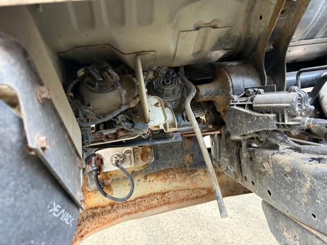 キャンター ◎ワイド・ロング ◎3段ラジコンクレーン ◎荷台内寸法 長410 幅209cm(40枚目)