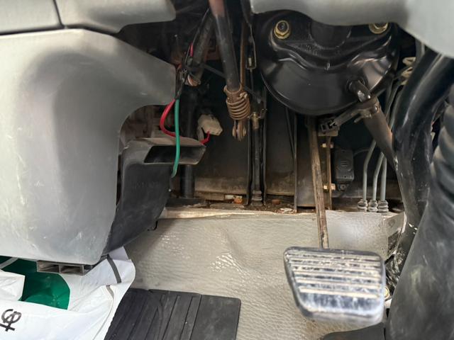 キャンター ◎ワイド・ロング ◎3段ラジコンクレーン ◎荷台内寸法 長410 幅209cm(60枚目)