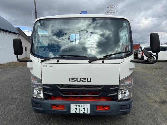 エルフトラック ◎3.5t ◎ワイド・ロング ◎4段ラジコンクレーン◎ハイジャッキアウトリガー ◎荷台内寸法 長さ430 幅208 高60cm ◎3方開アルミアオリ ◎リヤアウトリガー(手動)◎アルミブリッジ付(4枚目)