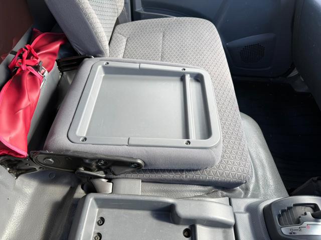 エルフトラック ◎3.5t ◎ワイド・ロング ◎4段ラジコンクレーン◎ハイジャッキアウトリガー ◎荷台内寸法 長さ430 幅208 高60cm ◎3方開アルミアオリ ◎リヤアウトリガー(手動)◎アルミブリッジ付(61枚目)