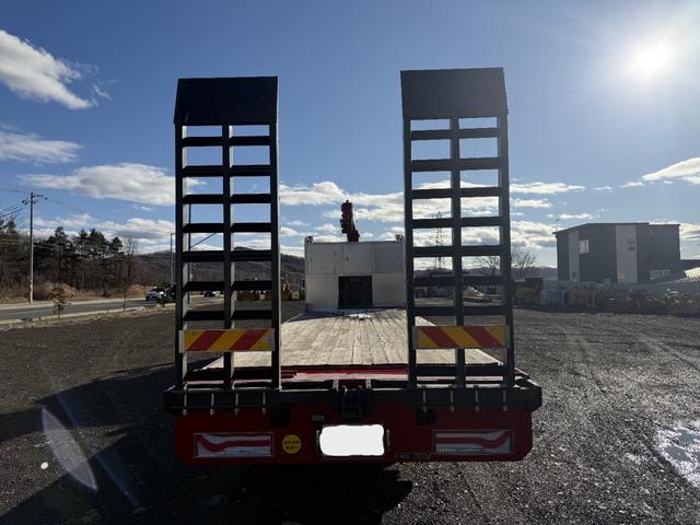 ギガ 　◎セルフクレーン　◎登坂板　◎スムーサー１２段ミッション　◎リヤエアサス　◎ラジコン３段クレーン　◎リモコンジャッキ（7枚目）