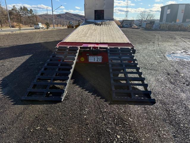 ギガ 　◎セルフクレーン　◎登坂板　◎スムーサー１２段ミッション　◎リヤエアサス　◎ラジコン３段クレーン　◎リモコンジャッキ（11枚目）