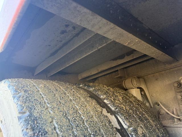 ギガ 　◎セルフクレーン　◎登坂板　◎スムーサー１２段ミッション　◎リヤエアサス　◎ラジコン３段クレーン　◎リモコンジャッキ（28枚目）