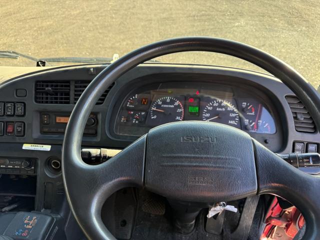 ギガ 　◎セルフクレーン　◎登坂板　◎スムーサー１２段ミッション　◎リヤエアサス　◎ラジコン３段クレーン　◎リモコンジャッキ（41枚目）