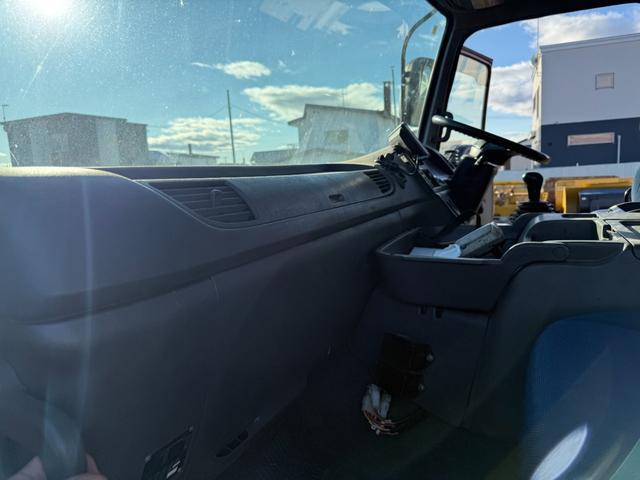 ギガ 　◎セルフクレーン　◎登坂板　◎スムーサー１２段ミッション　◎リヤエアサス　◎ラジコン３段クレーン　◎リモコンジャッキ（48枚目）