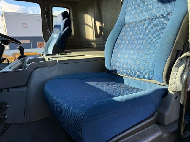 ギガ 　◎セルフクレーン　◎登坂板　◎スムーサー１２段ミッション　◎リヤエアサス　◎ラジコン３段クレーン　◎リモコンジャッキ（49枚目）