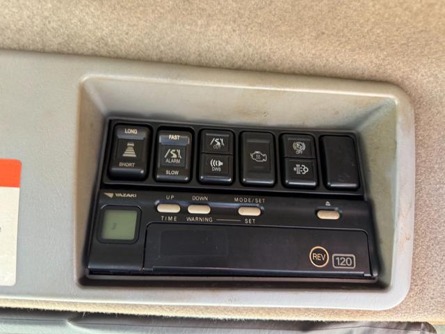 ギガ 　◎セルフクレーン　◎登坂板　◎スムーサー１２段ミッション　◎リヤエアサス　◎ラジコン３段クレーン　◎リモコンジャッキ（54枚目）