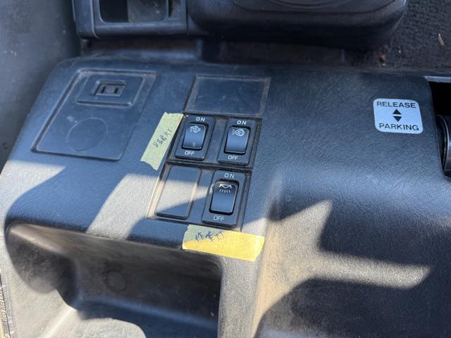 ギガ 　◎セルフクレーン　◎登坂板　◎スムーサー１２段ミッション　◎リヤエアサス　◎ラジコン３段クレーン　◎リモコンジャッキ（55枚目）