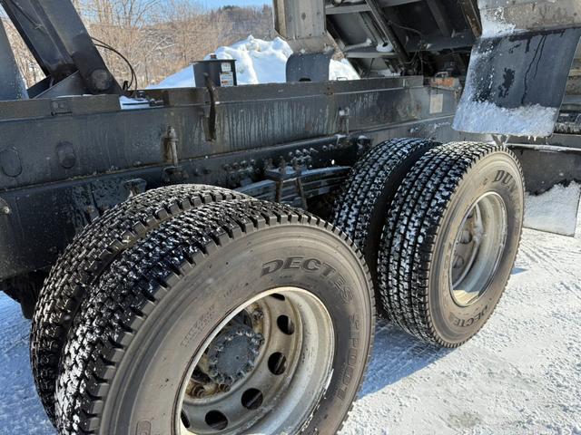 クオン ベースグレード　◎アルミ深箱、土砂禁ロングダンプ◎エスコット１２段◎４２０馬力◎５方開アオリ◎アオリスケットー◎エアシリンダー式手動ピン◎荷台内寸法（長７４０ｃｍ幅２３５ｃｍ高１２０ｃｍ）（40枚目）