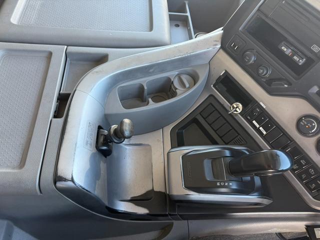 クオン ベースグレード　◎アルミ深箱、土砂禁ロングダンプ◎エスコット１２段◎４２０馬力◎５方開アオリ◎アオリスケットー◎エアシリンダー式手動ピン◎荷台内寸法（長７４０ｃｍ幅２３５ｃｍ高１２０ｃｍ）（60枚目）