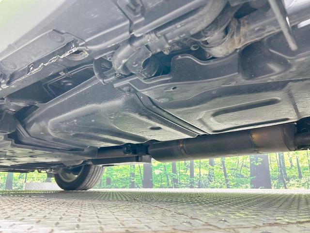 ハリアー プレミアム　禁煙車　純正９型ナビ　バックカメラ　衝突軽減　パワーバックドア　パワーシート　ＬＥＤシーケンシャル　レーダークルーズ　ドラレコ　ＥＴＣ　レザーシート　オートエアコン　純正１８インチＡＷ　スマートキー（58枚目）