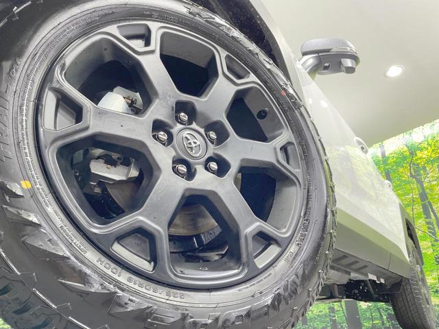 ＲＡＶ４ ハイブリッドアドベンチャー　オフロードパッケージＩＩ　４ＷＤ　登録済未使用車　バックカメラ　寒冷地仕様　衝突被害軽減システム　レーダークルーズ　パワーシート　コーナーセンサー　スマートキー　ＬＥＤヘッド　ルーフレール　ＥＴＣ２．０　オートハイビーム（14枚目）