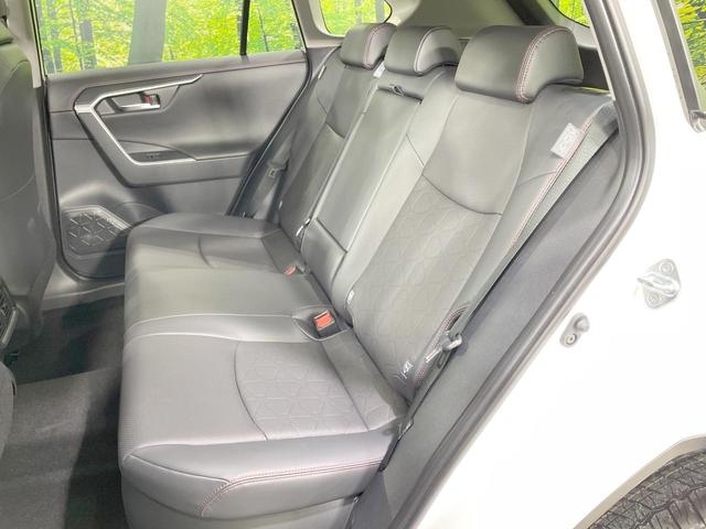 ＲＡＶ４ ハイブリッドアドベンチャー　オフロードパッケージＩＩ　４ＷＤ　登録済未使用車　バックカメラ　寒冷地仕様　衝突被害軽減システム　レーダークルーズ　パワーシート　コーナーセンサー　スマートキー　ＬＥＤヘッド　ルーフレール　ＥＴＣ２．０　オートハイビーム（42枚目）