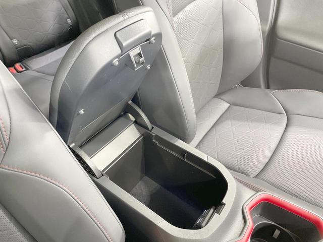 ＲＡＶ４ ハイブリッドアドベンチャー　オフロードパッケージＩＩ　４ＷＤ　登録済未使用車　バックカメラ　寒冷地仕様　衝突被害軽減システム　レーダークルーズ　パワーシート　コーナーセンサー　スマートキー　ＬＥＤヘッド　ルーフレール　ＥＴＣ２．０　オートハイビーム（61枚目）