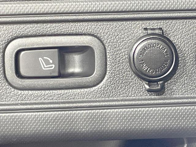 フォレスター プレミアム　４ＷＤ　純正８インチＳＤナビ　サイドカメラ　バックカメラ　寒冷地仕様　衝突軽減　禁煙車　ハーフレザーシート　コーナーセンサー　スマートキー　ＬＥＤヘッド　ビルトインＥＴＣ　クルコン　パワーシート（61枚目）