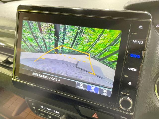 Ｎ－ＢＯＸカスタム Ｇ・Ｌターボホンダセンシング　４ＷＤ　両側電動ドア　純正８型ナビ　バックカメラ　寒冷地仕様　衝突軽減　禁煙車　ハーフレザーシート　ドラレコ　コーナーセンサー　ＬＥＤヘッド　ビルトインＥＴＣ　クルコン　車線逸脱警報（5枚目）
