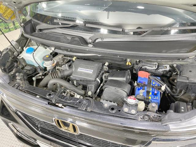 Ｎ－ＢＯＸカスタム Ｇ・Ｌターボホンダセンシング　４ＷＤ　両側電動ドア　純正８型ナビ　バックカメラ　寒冷地仕様　衝突軽減　禁煙車　ハーフレザーシート　ドラレコ　コーナーセンサー　ＬＥＤヘッド　ビルトインＥＴＣ　クルコン　車線逸脱警報（19枚目）