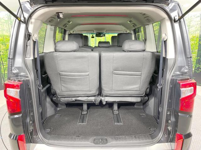 デリカＤ：５ Ｐ　純正１０型ナビ　全周囲カメラ　衝突軽減　シートヒーター　パワーシート　パワーバックドア　ステアリングヒーター　ＬＥＤヘッド・フォグ　ドラレコ　ＥＴＣ　アイドリングストップ　純正１８ＡＷ　スマートキー（12枚目）