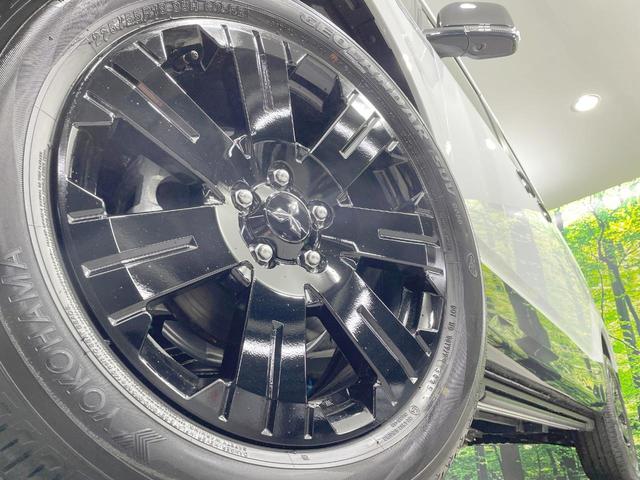 デリカＤ：５ シャモニー　登録済未使用車　衝突軽減　バックカメラ　シートヒーター　両側電動ドア　パワーバックドア　レーダークルーズ　ＬＥＤヘッド・フォグ　ステアリングヒーター　純正１８ＡＷ　アイドリングストップ　オートエアコン（15枚目）