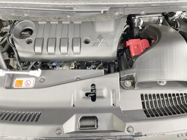 デリカＤ：５ シャモニー　登録済未使用車　衝突軽減　バックカメラ　シートヒーター　両側電動ドア　パワーバックドア　レーダークルーズ　ＬＥＤヘッド・フォグ　ステアリングヒーター　純正１８ＡＷ　アイドリングストップ　オートエアコン（20枚目）