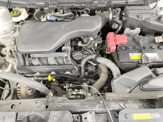 エクストレイル ２０Ｘ　４ＷＤ　ＳＤナビ　バックカメラ　衝突軽減　電動リアゲート　ドラレコ　スマートキー　デュアルエアコン　純正１８インチアルミ　Ｂｌｕｅｔｏｏｔｈ　ＣＤ　ＤＶＤ再生　フルセグ（19枚目）