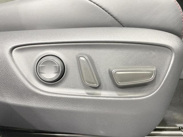 ＲＡＶ４ アドベンチャー　オフロードパッケージＩＩ　登録済未使用車　純正１０型ＤＡ　バックカメラ　衝突軽減　レーダークルーズ　シートヒーター＆エアコン　パワーシート　ＬＥＤヘッド　スマートキー　ＥＴＣ　純正ＡＷ（7枚目）