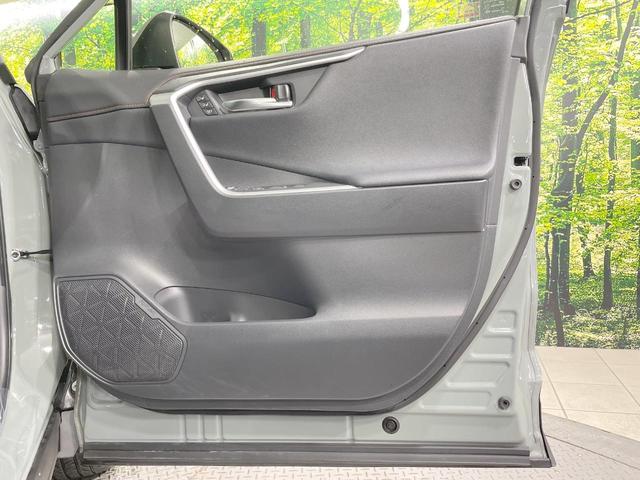 ＲＡＶ４ アドベンチャー　純正１０型ＤＡ　バックカメラ　衝突軽減　シートヒーター＆エアコン　レーダークルーズ　パワーシート　純正ＡＷ　スマートキー　オートハイビーム　ＥＴＣ　横滑り防止（31枚目）
