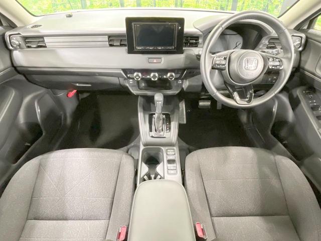 ヴェゼル ｅ：ＨＥＶ　Ｘ　４ＷＤ　ＳＤナビ　バックカメラ　寒冷地仕様　衝突軽減ブレーキ　レーダークルーズ　禁煙車　ドラレコ　コーナーセンサー　スマートキー　ＬＥＤヘッド　ＥＴＣ　オートハイビーム　オートライト（2枚目）