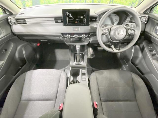 ヴェゼル Ｇ　登録済未使用車　シートヒーター　寒冷地仕様　アダプティブクルーズ　スマートキー　パドルシフト　コーナーセンサー　ＬＥＤヘッド・フォグ　純正１６ＡＷ　オートアコン　ステアリングスイッチ　オートライト（2枚目）