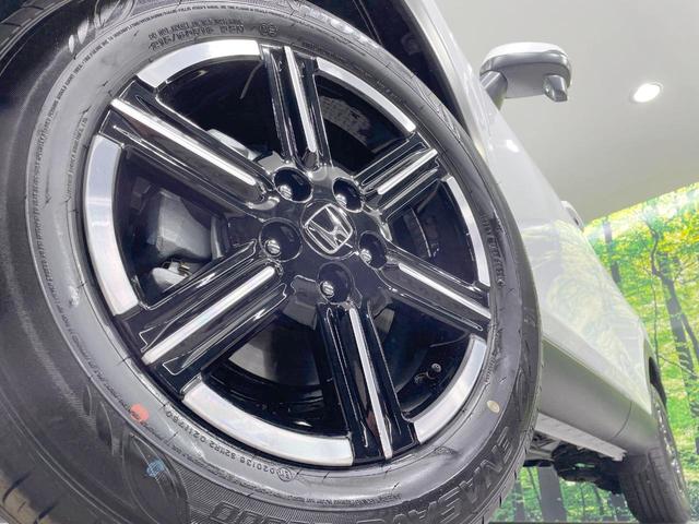 ヴェゼル Ｇ　登録済未使用車　シートヒーター　寒冷地仕様　アダプティブクルーズ　スマートキー　パドルシフト　コーナーセンサー　ＬＥＤヘッド・フォグ　純正１６ＡＷ　オートアコン　ステアリングスイッチ　オートライト（13枚目）