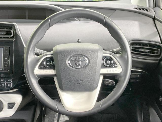 プリウス Ｓ　ＳＤナビ　バックカメラ　寒冷地仕様　衝突軽減　レーダークルーズ　禁煙車　コーナーセンサー　スマートキー　ＬＥＤヘッド　オートハイビーム　オートライト　オートエアコン　ステアリングスイッチ（12枚目）