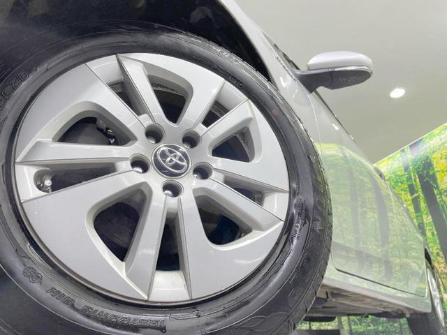 プリウス Ｓ　ＳＤナビ　バックカメラ　寒冷地仕様　衝突軽減　レーダークルーズ　禁煙車　コーナーセンサー　スマートキー　ＬＥＤヘッド　オートハイビーム　オートライト　オートエアコン　ステアリングスイッチ（13枚目）