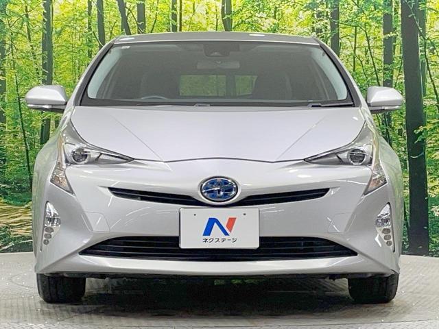 プリウス Ｓ　ＳＤナビ　バックカメラ　寒冷地仕様　衝突軽減　レーダークルーズ　禁煙車　コーナーセンサー　スマートキー　ＬＥＤヘッド　オートハイビーム　オートライト　オートエアコン　ステアリングスイッチ（15枚目）
