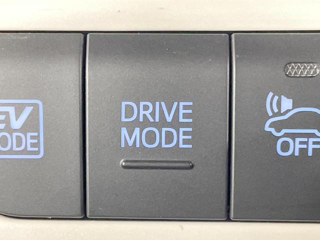 プリウス Ｓ　ＳＤナビ　バックカメラ　寒冷地仕様　衝突軽減　レーダークルーズ　禁煙車　コーナーセンサー　スマートキー　ＬＥＤヘッド　オートハイビーム　オートライト　オートエアコン　ステアリングスイッチ（27枚目）