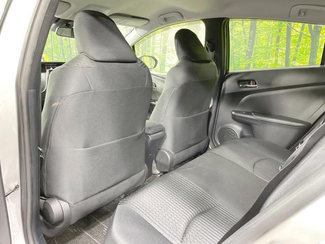 プリウス Ｓ　ＳＤナビ　バックカメラ　寒冷地仕様　衝突軽減　レーダークルーズ　禁煙車　コーナーセンサー　スマートキー　ＬＥＤヘッド　オートハイビーム　オートライト　オートエアコン　ステアリングスイッチ（45枚目）