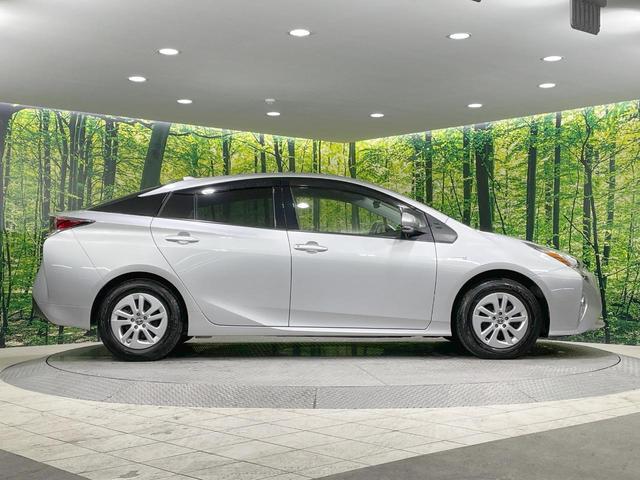 プリウス Ｓ　ＳＤナビ　バックカメラ　寒冷地仕様　衝突軽減　レーダークルーズ　禁煙車　コーナーセンサー　スマートキー　ＬＥＤヘッド　オートハイビーム　オートライト　オートエアコン　ステアリングスイッチ（52枚目）