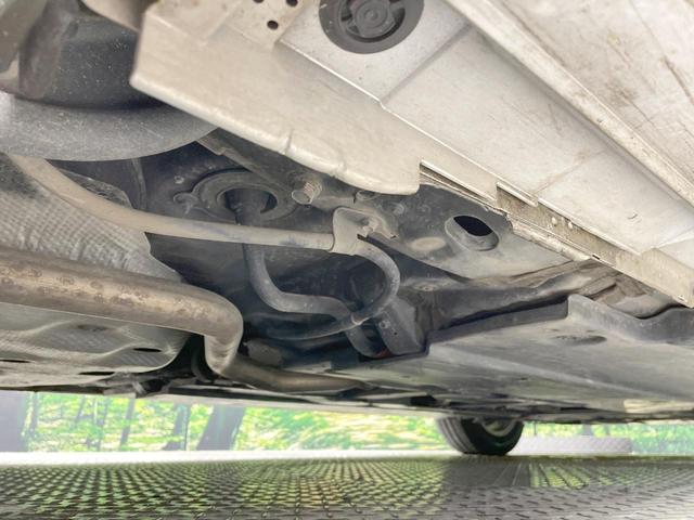 プリウス Ｓ　ＳＤナビ　バックカメラ　寒冷地仕様　衝突軽減　レーダークルーズ　禁煙車　コーナーセンサー　スマートキー　ＬＥＤヘッド　オートハイビーム　オートライト　オートエアコン　ステアリングスイッチ（57枚目）
